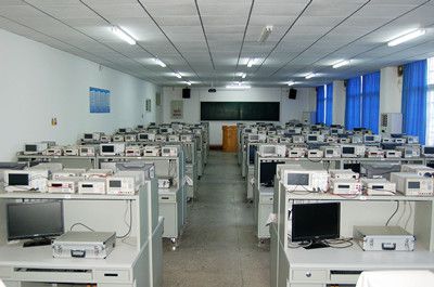 ��Ƭ��ʵ���� - ����